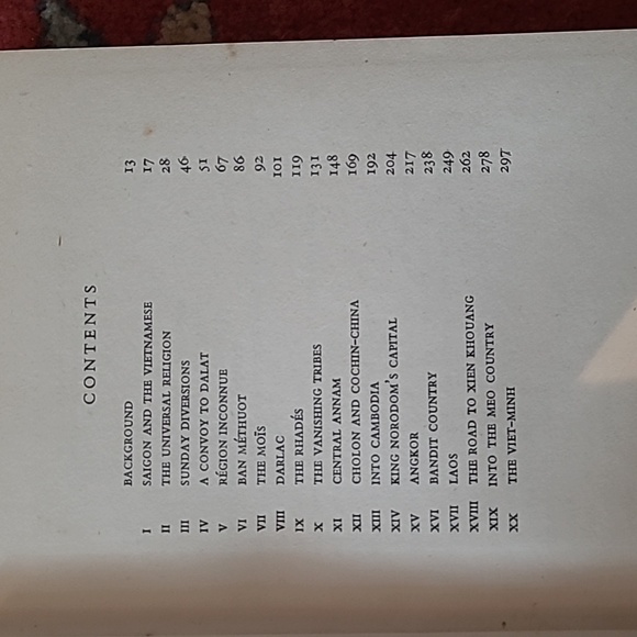 A DRAGON APPARENT TRAVELS IN INDO-CHINA BY NORMAN LEWIS - Picture 11 of 16